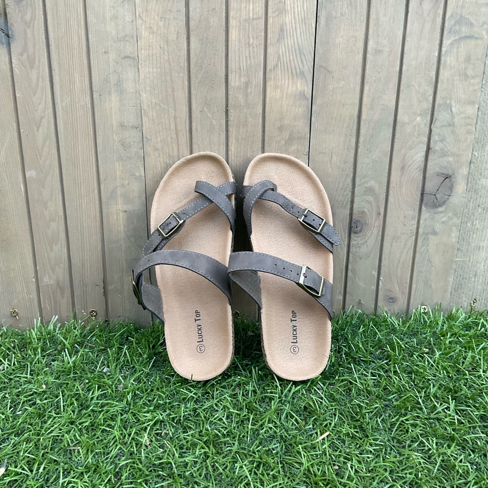 Lucky Top sandals